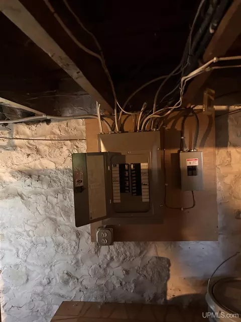 20909 Third, Hancock, MI 49930 photo 21