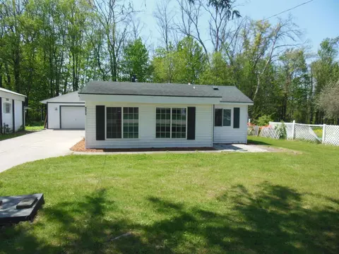 4475 Filter, Harrison, MI 48625 photo 2
