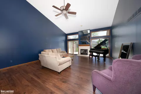 16963 Crystal, Macomb, MI 48042 photo 10