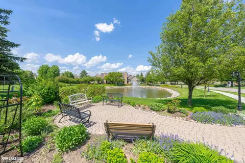 16963 Crystal, Macomb, MI 48042 photo 35