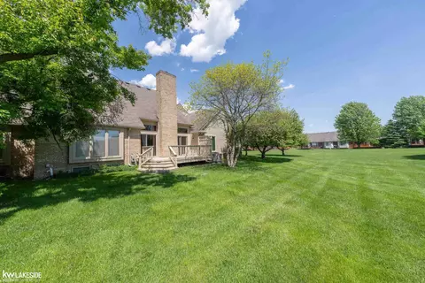 16963 Crystal, Macomb, MI 48042 photo 7