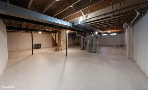 16963 Crystal, Macomb, MI 48042 photo 27