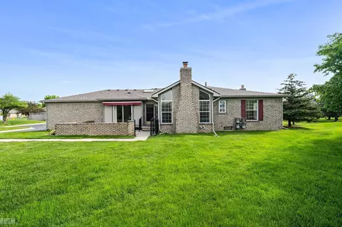 59020 Golden Oak, Washington Township, MI 48094