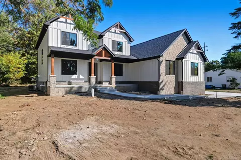 2270 Walton, Rochester Hills, MI 48309