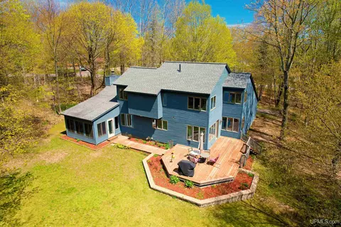 1109 11th, Houghton, MI 49931