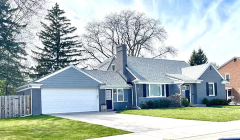 1011 Nottingham, Grosse Pointe Park, MI 48230