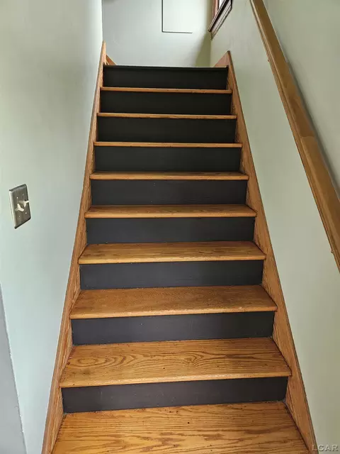 Entry Way - 145 Maple, Monroe, MI 48162 photo 1 of 2