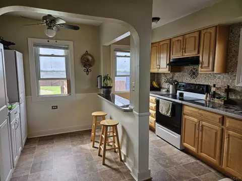 Kitchen - 145 Maple, Monroe, MI 48162 photo 2 of 3