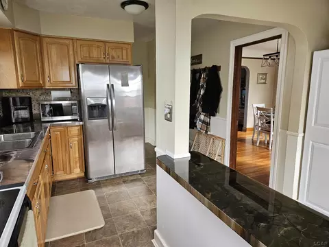 Kitchen - 145 Maple, Monroe, MI 48162 photo 3 of 3