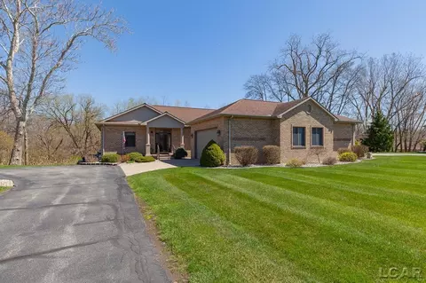 4242 Evergreen, Adrian, MI 49221