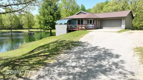 Exterior - 5770 Ormes, Vassar, MI 48768 photo 2 of 12