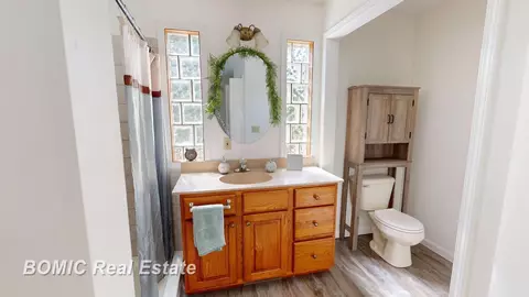 Bath - 5770 Ormes, Vassar, MI 48768 photo 2 of 4
