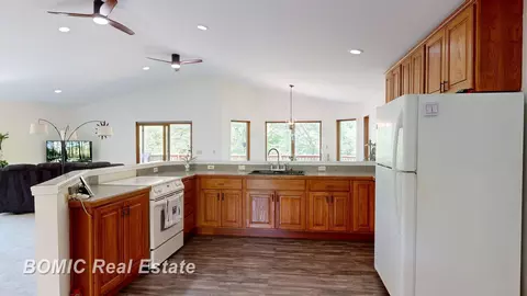 Kitchen - 5770 Ormes, Vassar, MI 48768 photo 1 of 3