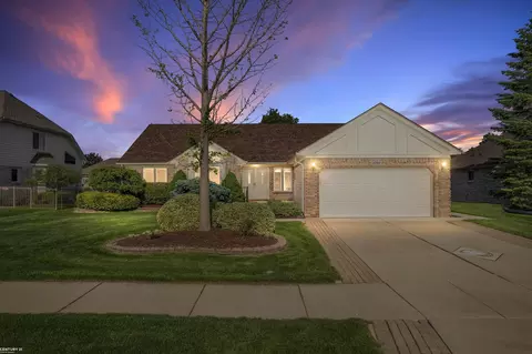 47318 Whippoorwill, Macomb, MI 48044 photo 2