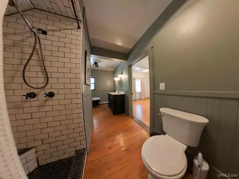 Bath - 4385 K, Bark River, MI 49807 photo 1 of 2