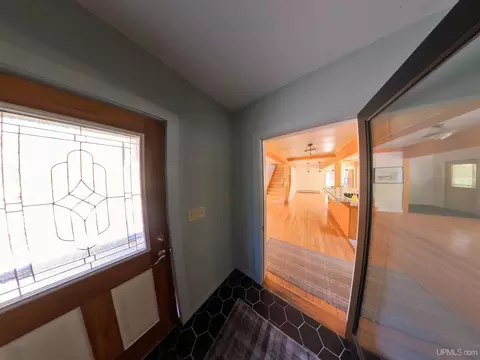Entry Way - 4385 K, Bark River, MI 49807 photo 1 of 7