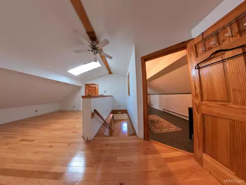 Entry Way - 4385 K, Bark River, MI 49807 photo 4 of 7