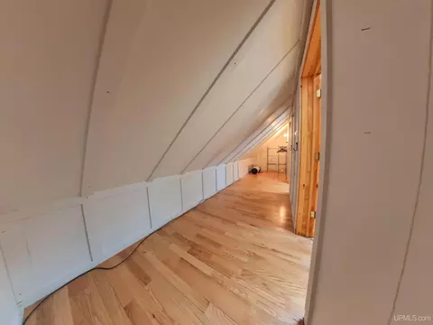 Entry Way - 4385 K, Bark River, MI 49807 photo 6 of 7