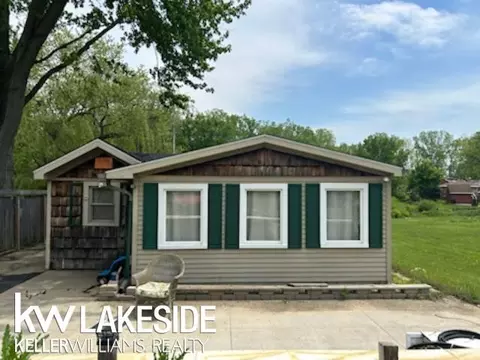 5341 River, East China, MI 48054