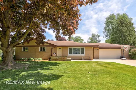 505 W Gloucester, Saginaw, MI 48609