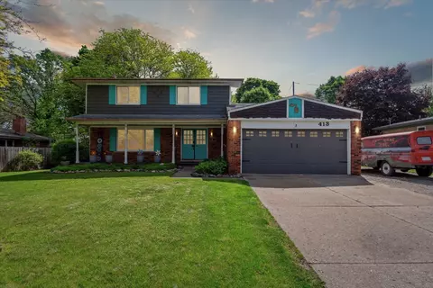 413 Sleepy Holw, Flushing, MI 48433