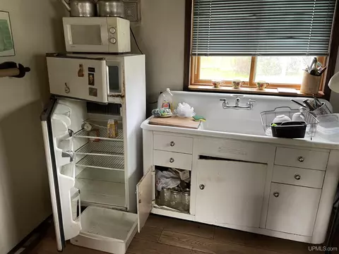 Kitchen - 1750 Stack Grade, Rock, MI 49880 photo 3 of 8