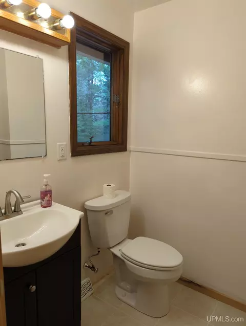 1580 Stoneville, Ishpeming, MI 49849 photo 17