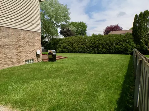 Exterior - 47100 Blossom, Macomb, MI 48044 photo 15 of 16