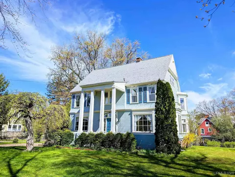 425 E Michigan, Marquette, MI 49855