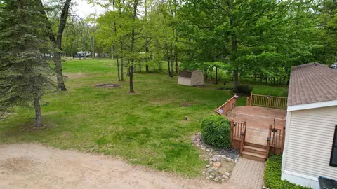 1817 N Pratt Lake Rd, Gladwin, MI 48624 photo 3