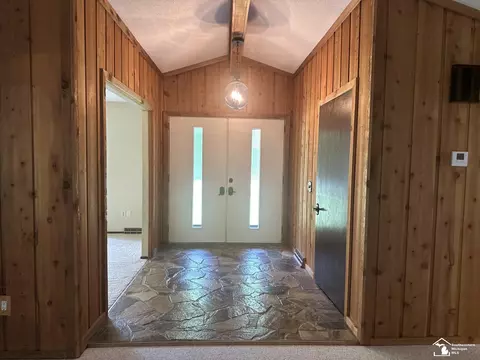 Entry Way - 2057 W Stateline, Temperance, MI 48182 photo 1 of 1