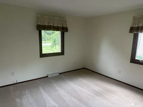 Bedroom - 2057 W Stateline, Temperance, MI 48182 photo 2 of 4