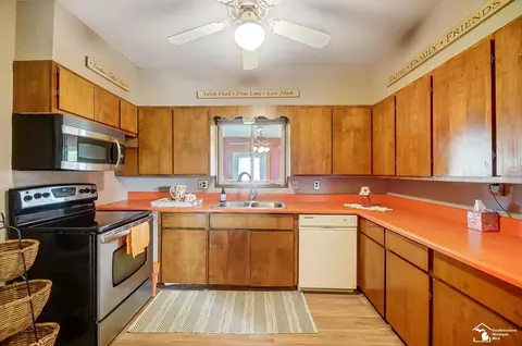 150 Arbor, Monroe, MI 48162 photo 13