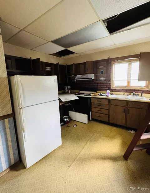 Kitchen - 406 S Third, Ishpeming, MI 49849 photo 1 of 1