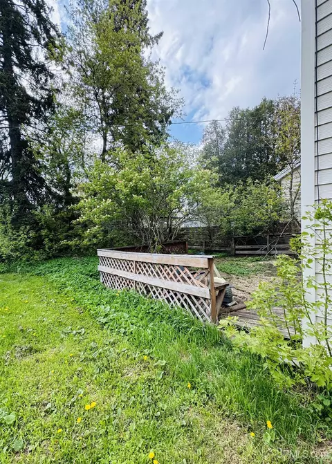 Exterior - 406 S Third, Ishpeming, MI 49849 photo 3 of 5