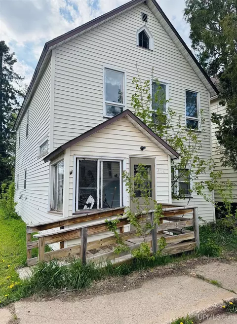 406 S Third, Ishpeming, MI 49849