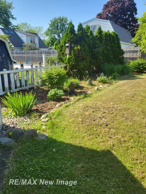 Exterior - 203 Bacon, Bad Axe, MI 48413 photo 11 of 27