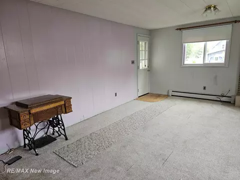 Living - 203 Bacon, Bad Axe, MI 48413 photo 5 of 7