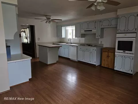Kitchen - 203 Bacon, Bad Axe, MI 48413 photo 2 of 5