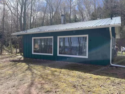 202 Cord Ks, Marquette, MI 49855