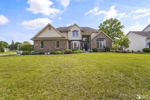3587 Wimbledon, Lambertville, MI 48144