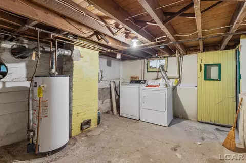 808 Chestnut, Adrian, MI 49221 photo 23