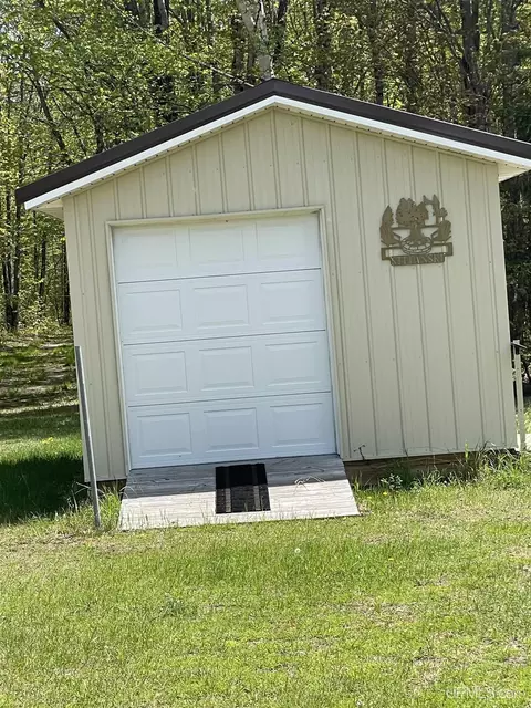N5744 County Rd H15, Shingleton, MI 49884 photo 4