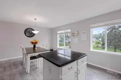 35333 Forest, Wayne, MI 48184 photo 31