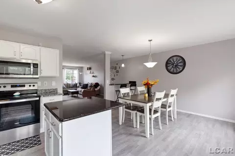 35333 Forest, Wayne, MI 48184 photo 32