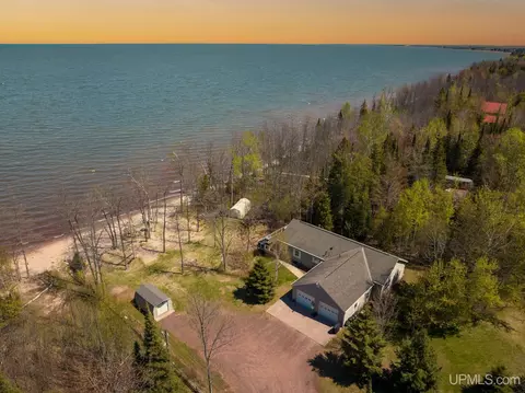 27992 W M64, Ontonagon, MI 49953