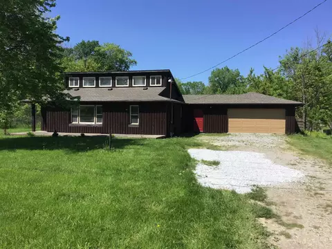 5485 N Linden, Flint, MI 48504
