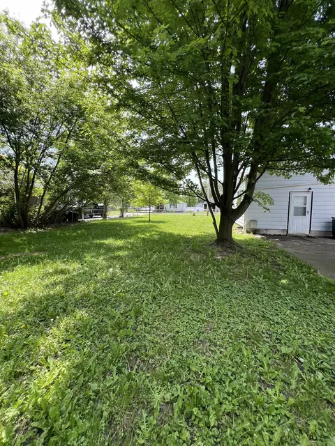 Exterior - 2101 Judd, Burton, MI 48529 photo 5 of 7