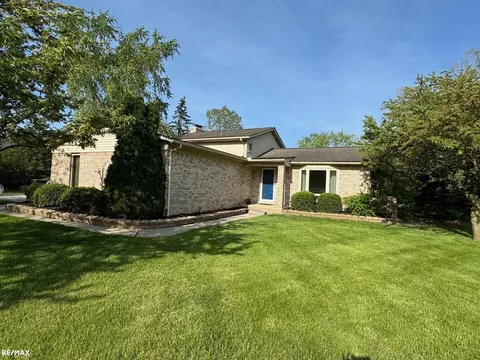70160 Hicks, Armada, MI 48005