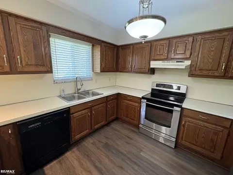 Kitchen - 70160 Hicks, Armada, MI 48005 photo 2 of 2
